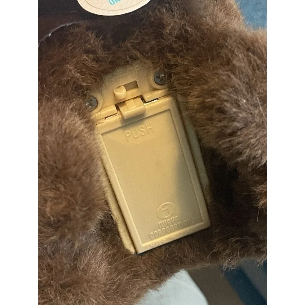 Vintage Plucky Bear  , ( Not‎ Working )